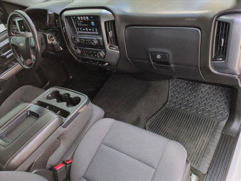 Used 2018 Chevrolet Silverado 1500 LT AWD/4WD image 26