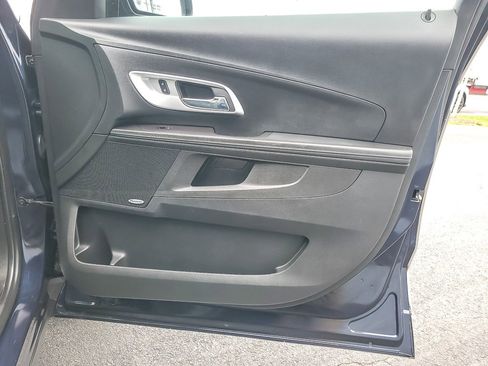 Used 2016 Chevrolet Equinox LTZ w/ Enhanced Convenience Package image 20