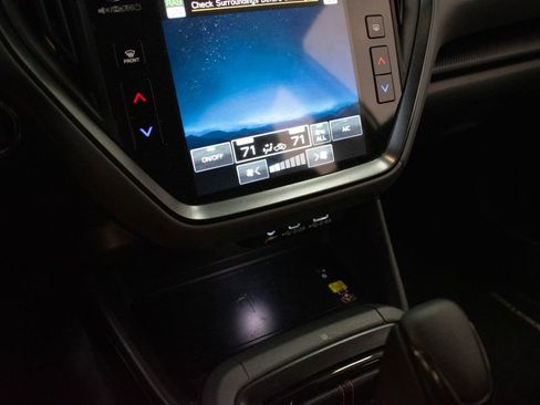 Used 2026 Subaru Crosstrek 2.5i Limited AWD/4WD image 17