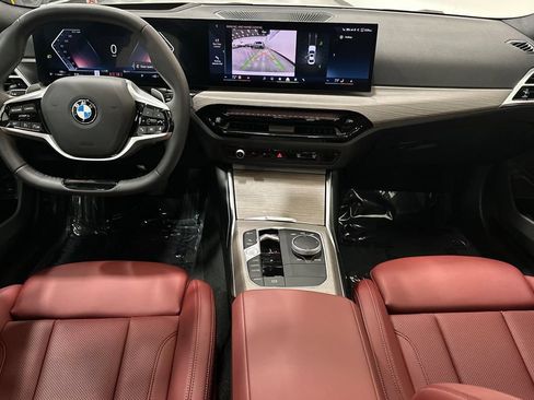 Used 2025 BMW 330i Sedan w/ Premium Package RWD image 15