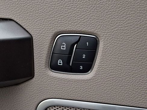 Used 2018 Ford F450 Limited image 27