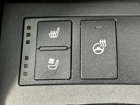 Used 2023 Lexus IS 500 w/ Accessory Package RWD image 25