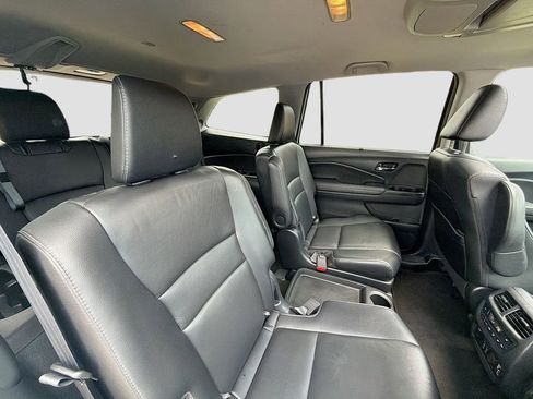 Used 2022 Honda Pilot Touring image 30