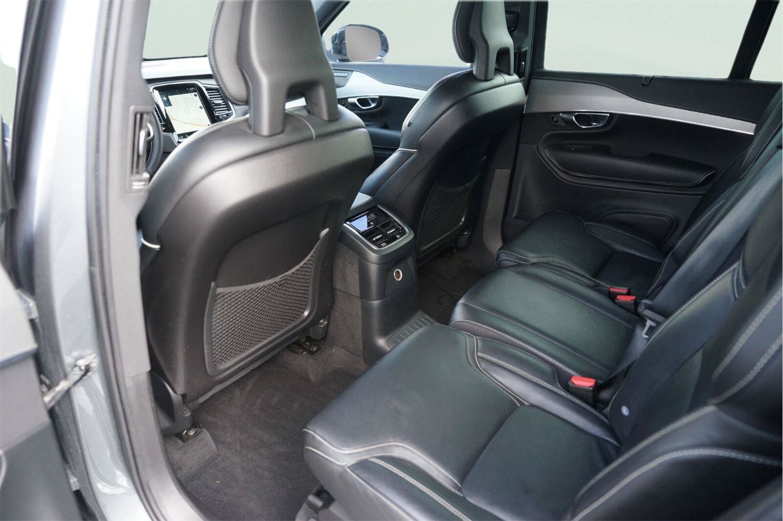 Used 2020 Volvo XC90 T8 R-Design w/ Protection Package Premier AWD/4WD image 12