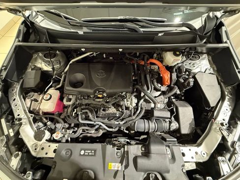 Certified 2024 Toyota RAV4 SE w/ Convenience Package image 10