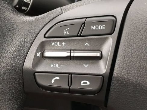 Used 2021 Hyundai Kona SE AWD/4WD image 23