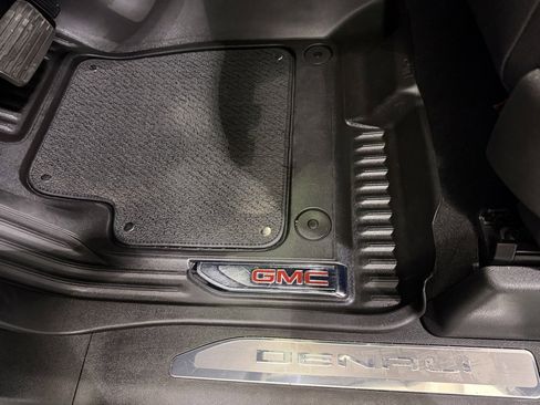 Used 2023 GMC Sierra 1500 Denali w/ Technology Package image 28