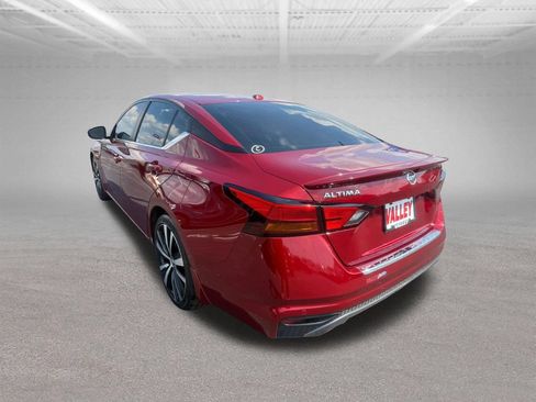 Used 2020 Nissan Altima 2.5 SR w/ Premium Package FWD image 9