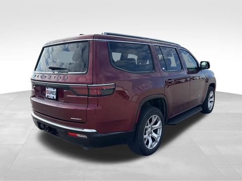 Used 2022 Jeep Wagoneer Series II AWD/4WD image 12