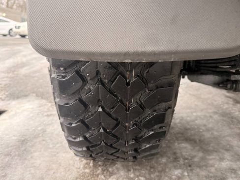 Used 2007 HUMMER H3 Base 4dr SUV 4WD image 12