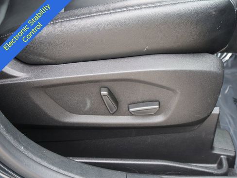 Certified 2022 Ford Edge Titanium image 11