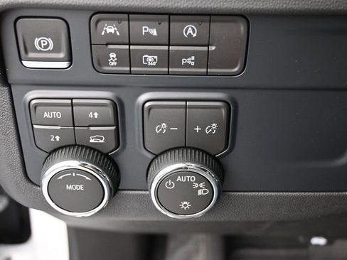 New 2026 Chevrolet Tahoe LT image 35