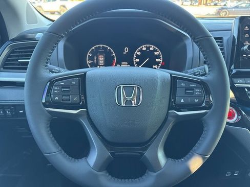 New 2026 Honda Odyssey Touring image 5