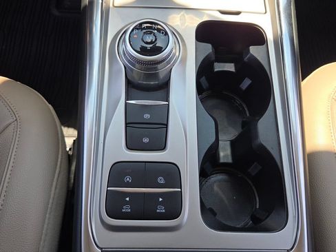 Used 2020 Ford Explorer Limited RWD image 19