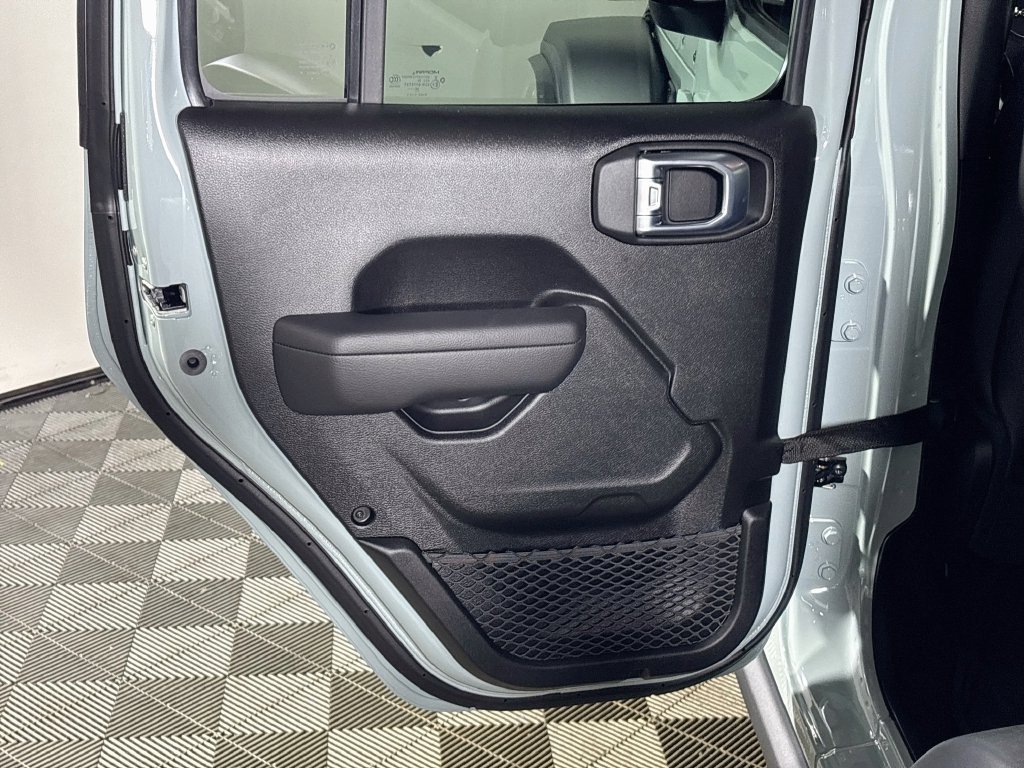 New 2027 Jeep Wrangler Unlimited Rubicon 392 AWD/4WD image 19