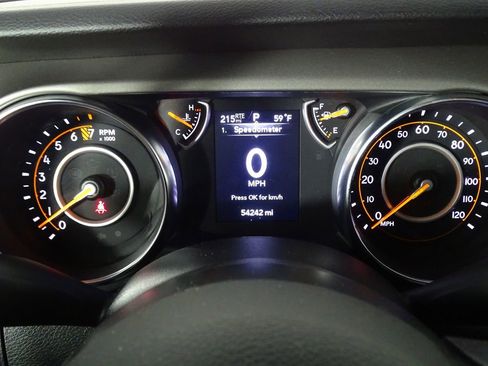 Used 2021 Jeep Gladiator Sport w/ Trailer Tow Package image 20