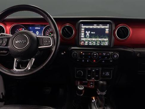 Used 2021 Jeep Wrangler Unlimited Rubicon AWD/4WD image 11