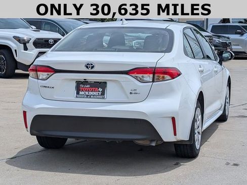 Used 2025 Toyota Corolla LE FWD image 4