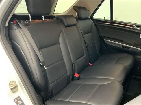 Used 2010 Mercedes-Benz ML 350 2WD image 13