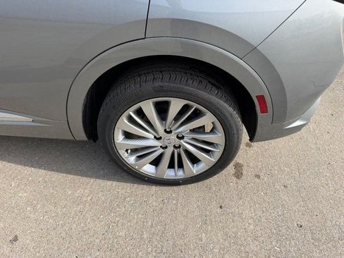 New 2026 Buick Envision Avenir image 7