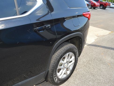 Used 2018 Chevrolet Traverse LT AWD/4WD image 4