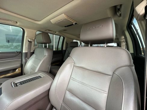 Used 2016 GMC Yukon XL Denali w/ Open Road Package image 12