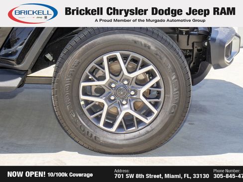 Used 2025 Jeep Wrangler Sahara w/ Safety Group image 36