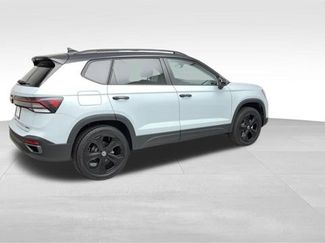 Used 2026 Volkswagen Taos SE AWD/4WD video 2