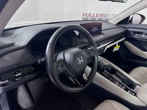 Used 2024 Honda Accord EX-L image 9