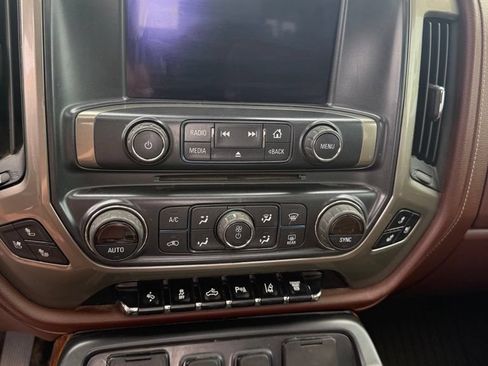Used 2019 Chevrolet Silverado 2500 High Country w/ Duramax Plus Package AWD/4WD image 16