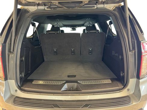 Used 2023 Chevrolet Suburban RST w/ Luxury Package AWD/4WD image 19