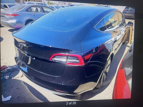 Used 2021 Tesla Model 3 Standard Range Plus image 2