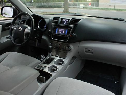 Used 2013 Toyota Highlander 4WD Hybrid image 26