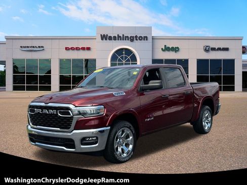 Used 2025 RAM 1500 Big Horn AWD/4WD image 1