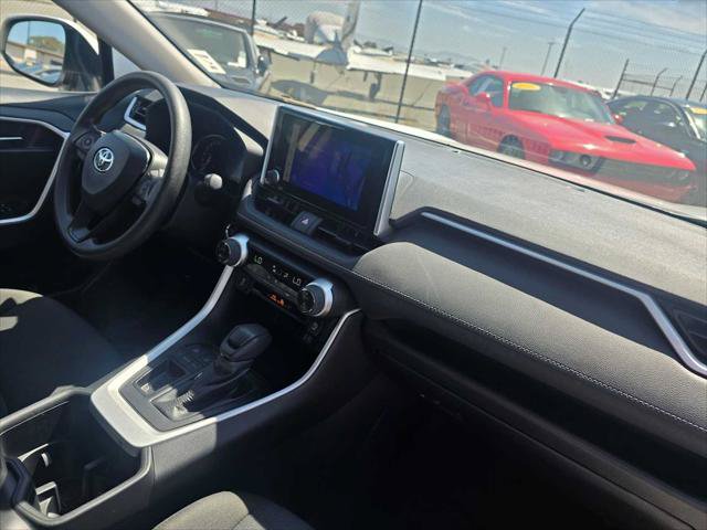 Used 2024 Toyota RAV4 XLE FWD image 11