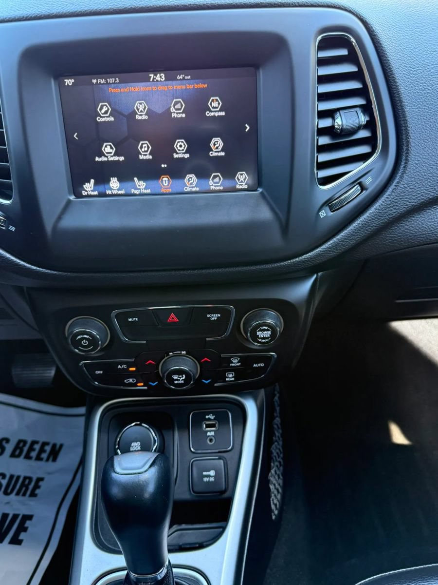 Used 2018 Jeep Compass Latitude w/ Popular Equipment Group AWD/4WD image 34