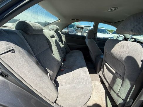 Used 2004 Toyota Camry LE FWD image 20