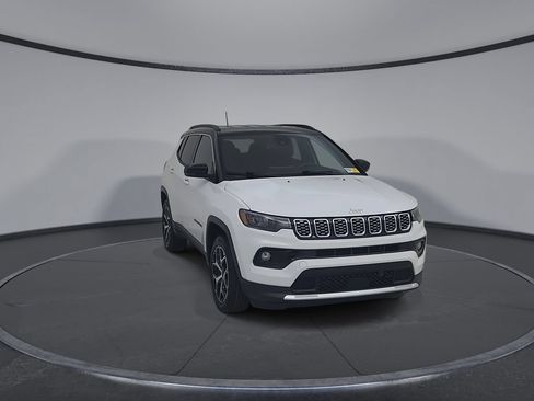 Used 2025 Jeep Compass Limited AWD/4WD image 3