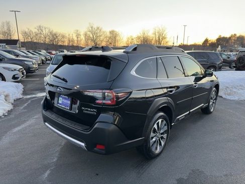 Used 2025 Subaru Outback Touring XT image 6