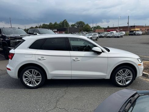 Used 2018 Audi Q5 2.0T Premium Plus w/ Premium Plus Package AWD/4WD image 8