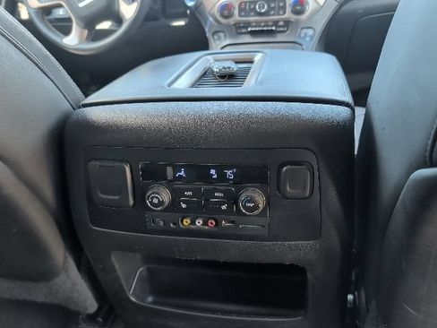 Used 2015 GMC Yukon XL Denali w/ Premium Package AWD/4WD image 14