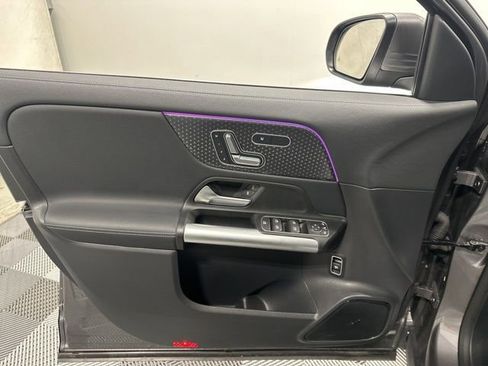 Used 2025 Mercedes-Benz GLA 250 4MATIC image 15