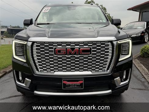 Used 2023 GMC Yukon XL Denali AWD/4WD image 2