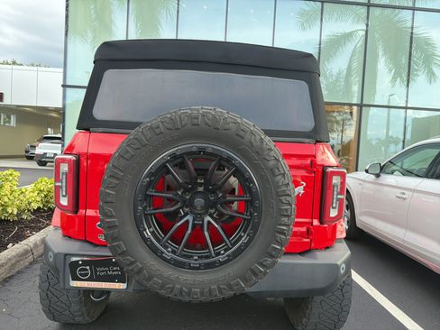 Used 2022 Ford Bronco Outer Banks AWD/4WD image 16