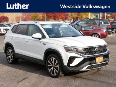 Certified 2023 Volkswagen Taos SE w/ Panoramic Sunroof Package