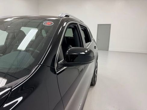 Used 2020 Jeep Cherokee Limited image 32