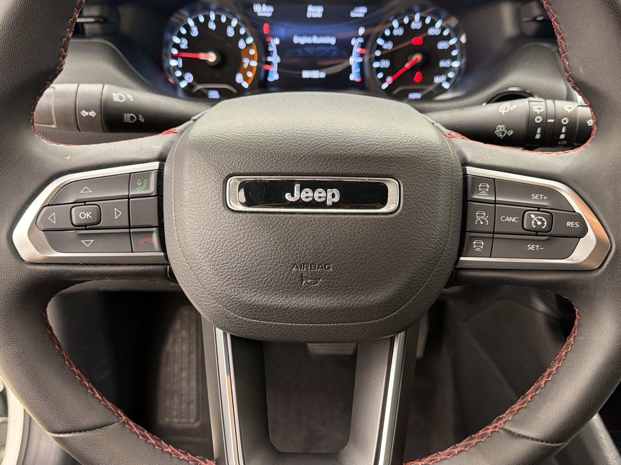 Used 2024 Jeep Compass Trailhawk AWD/4WD image 11