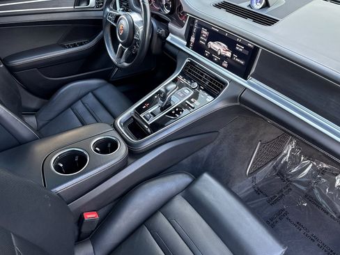 Used 2020 Porsche Panamera GTS image 15