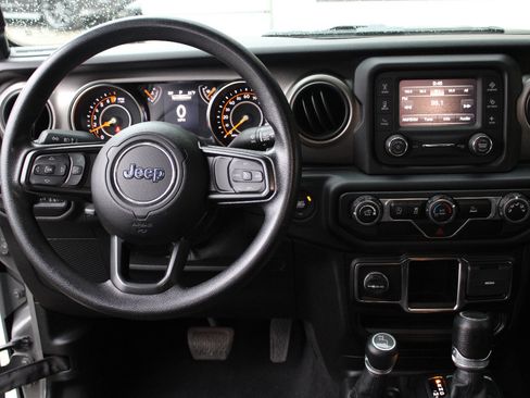 Certified 2021 Jeep Gladiator Sport image 13