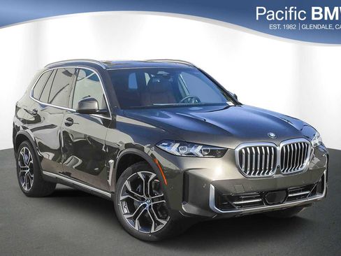 New 2026 BMW X5 xDrive40i w/ Premium Package image 1